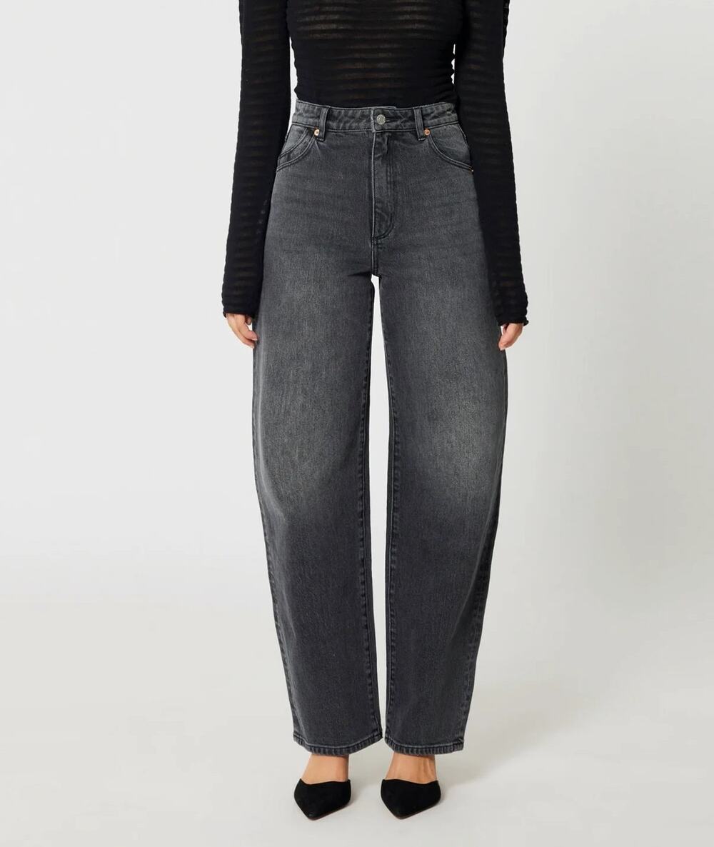 NWT Rollas Gigi Barrel Curved Leg Jeans Women 24 Vintage Worn Black High Waisted